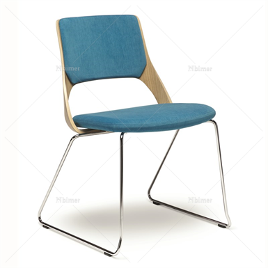 Kinnarps Chairs系列942SLEDGEWOFA会议椅