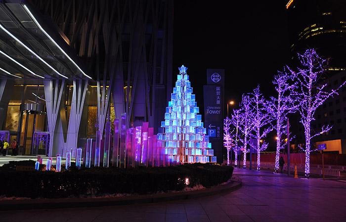 2015北京国贸三期圣诞节室外装置艺术 “The Tre