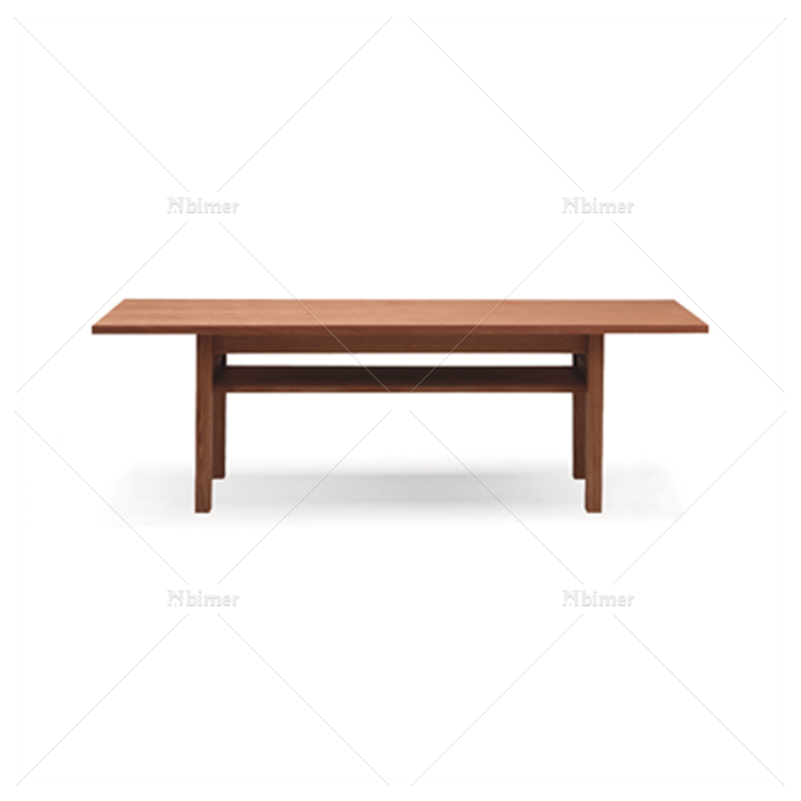 木制餐桌