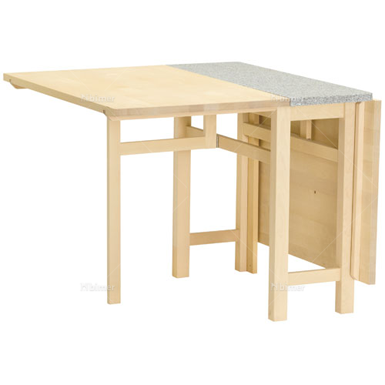 木制折叠餐桌